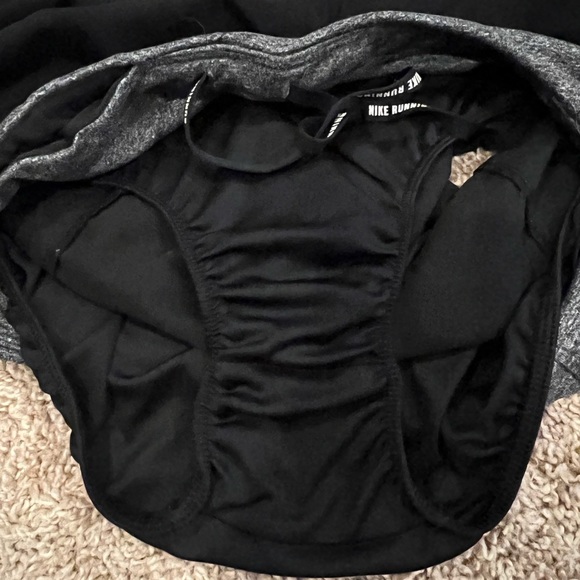 NWOT Nike Rival 3 inch Shorts | pockets, reflective - Picture 10 of 11